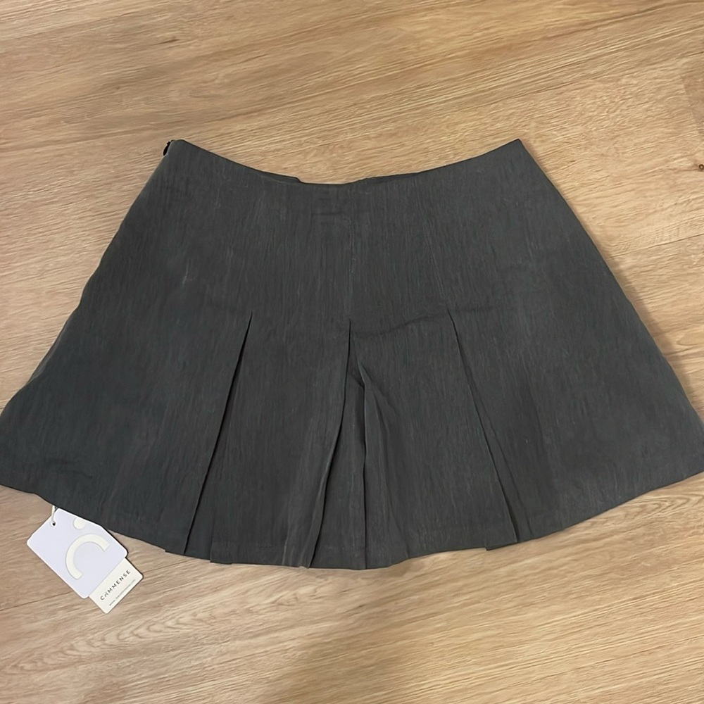 Pleated Zipper Mini Skirt size M